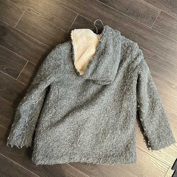 Zara grey teddy coat with hood - Picture 3 of 3